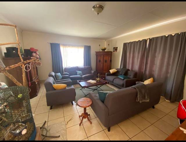 3 BEDROOM HOUSE FOR SALE IN AERORAND